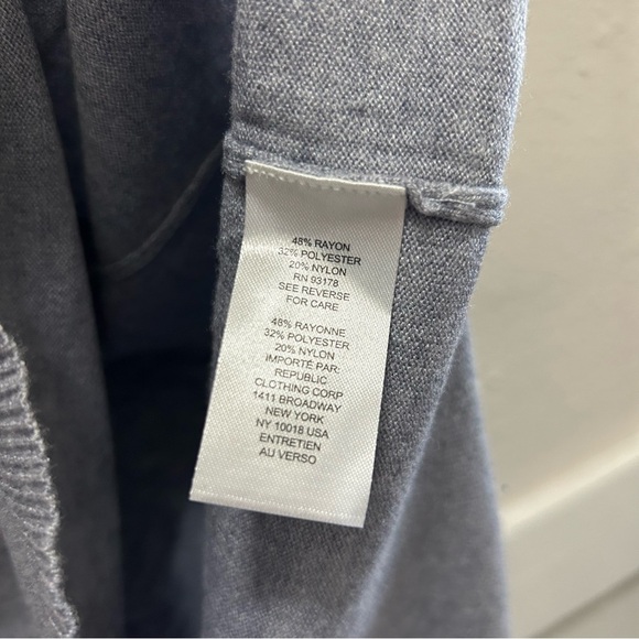 T Tahari Grey Women's Mock Neck Zipper Back Sweater NWT 1X - Picture 7 of 7